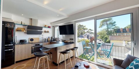 100 Mètres de la mer- tout à pied- Vue latérale mer-