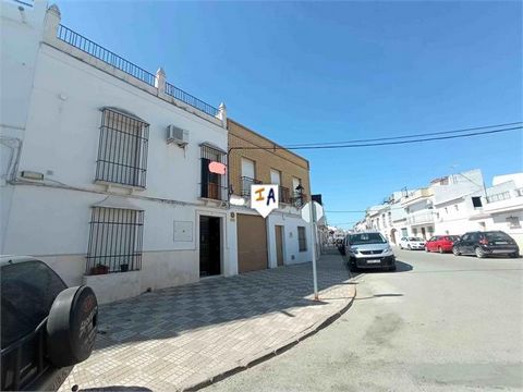 This lovely furnished property with 4 bedrooms and ready to move into, is located in El Rubio, a charming town in the Seville province of Andalucia, Spain,and a very short driving distance from the A-92 motorway that links the provinces of Malaga, Gr...