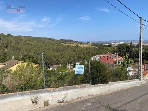 Urban plot of about 510 m2. in the Urb. Priorat de la Bisbal, to build a house to your liking of ground floor, plus a plant of height. You can also build a garage or a swimming pool. We have the Urban Building regulations, request information without...