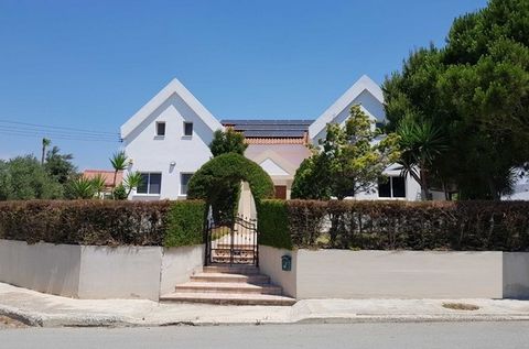 A 5 bedroom detached villa for sale in Agios Georgios, Alamanou. It is just a 10 minute drive to Four Seasons Hotel and just a minute's drive to the nearest beach. Perfect for someone looking for the peace just outside of Limassol but still close to ...