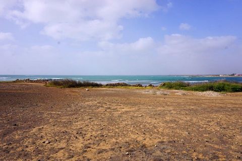 2 Dream beach front plots on Maio Island, Cabo Verde Esales Property ID: es5553759 Property Location Ilha do Maio Cabo Verde Property Details Here we present two excellent properties on a very desirable island of the Cape Verde Islands, which is curr...