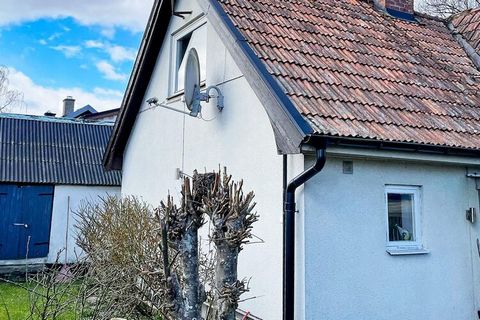 Welcome to a small cozy house with a lovely little garden with fields and the land around the corner. The house is perfect for the smaller family or couple who want to experience Skåne in the best way. The house has a good standard with all the neces...