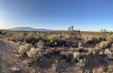 Build your dreams bigger in Rio Rancho, the city Vision! This half acre lot is ready for commercial development, special use. Conveniently located nearby the UNM Sandoval Hospital, Star Center, Rio Rancho Event Center/ Amphitheater, City Hall, Hp bui...