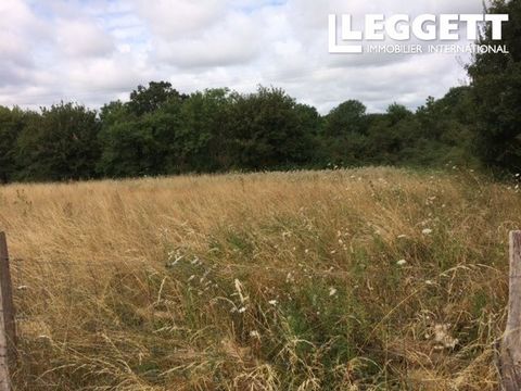 120874CBR79 - Building land situated in a pleasant village just 15min from the market town of St Maixent l'Ecole were you will find extensive shopping facilities. Building plot of approximately 1000 m² on a larger plot of land which will be divided a...