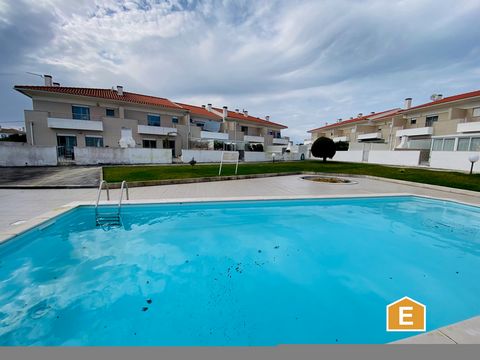 4 bedroom house with yard, garage and communal pool - Foz do Arelho House located in Foz do Arelho, in a residential and very quiet area, about 2/3 minutes' drive from the beach. This is a very sunny 2-storey house with a garage and a private yard wi...