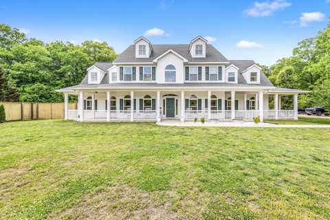 Welcome to this custom mini-farm where luxury meets country living! This impressive property boasts 3 primary suites with 2 of them conveniently located on the main level. The primary suite on the second level is a true retreat, featuring a luxurious...
