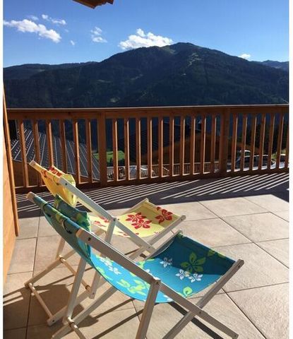 We welcome you to the Hochkeil Lodge on an alpine pasture on the edge of the forest above Mühlbach am Hochkönig at an altitude of 1250 m. Delivered in December 2019, carefully designed and tastefully decorated. So you can enjoy it. Quality time. 12 p...