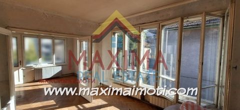ref.20689, EXCELLENT OFFER, expressed in FLOOR OF A HOUSE IN THE CITY CENTER ! ! ! The property has a REAL AREA of 110sq.m. and consists of a spacious living room with dining area, separate kitchen, two separate bedrooms, bathroom with toilet, separa...