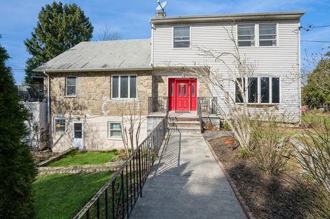 This spacious four-bedroom house featuring a legal (and charming) rental apartment is an investor's dream! On a corner-lot property, down a double dead-end road within walking distance to Sarah Lawrence ~ make this rare find your own. As you enter th...