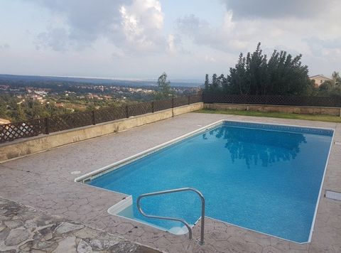 Located in Limassol. An amazing  luxury six bedroom house in Souni -Zanakia.The house is situated on a huge plot of land of 2000sq.m and the internal area of the house is 400sq.m including garage and basement.The property consists of two kitchens whi...