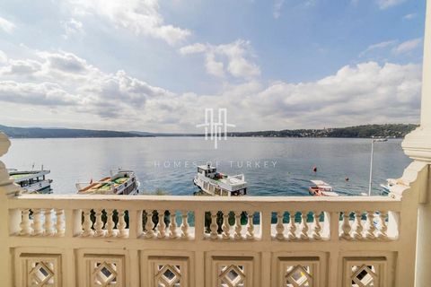 The roadside waterside flat for sale in Istanbul is in the Sariyer district on the European Side. Sariyer is located on the northern shore of Istanbul's Bosphorus and is a popular district known for its forested areas, unique sea view and natural bea...