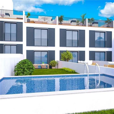 Brand new. Townhouse with pool in Aragon area, 126m2 approx., ground floor with living room, fitted and equipped kitchen, terrace and garden. Ground floor with 3 bedrooms, 2 bathrooms (1 en suite), terrace, porcelain stoneware floors, aerothermal ene...