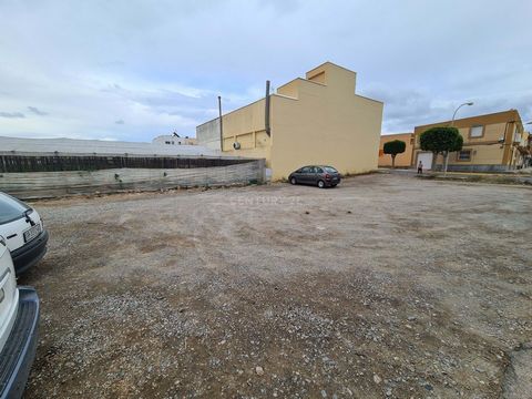 For sale, we are pleased to offer you a magnificent urban plot of land situated in Matagorda, a beautiful town located in the municipality of El Ejido, in the province of Almeria. This plot presents a unique opportunity for those wishing to build the...