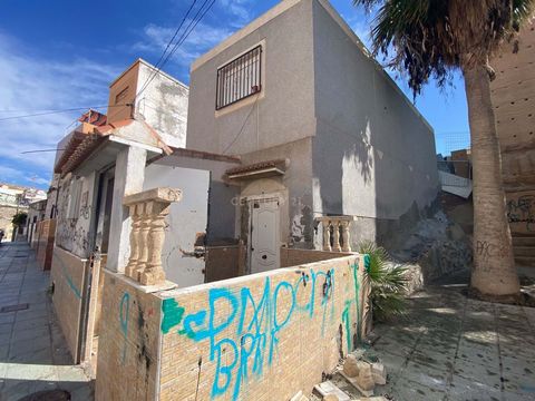 Opportunity to acquire this residential semi-detached house with an area of 91 m² well distributed in 2 bedrooms and 2 bathrooms located in the town of Almeria, province of Almeria. Would you like to have more information? Do not hesitate to contact ...