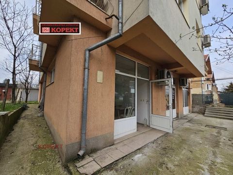 Offer 3373! The shop is located in Storgozia, ul. Anastasia Dimitrova, in a new gasified building, p. 2008, on the ground floor. It consists of a commercial space and a bathroom. With external thermal insulation and aluminum joinery. Suitable for off...