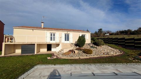 Type 4 single storey villa with veranda, large garage, basement, swimming pool, on landscaped and fenced grounds of 960 m2. Quality materials and perfect finishes for this villa, located in a quiet village in the Montagne Noire, 25 minutes from Carca...