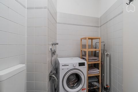 the apartment is very close to the metro station Schlesisches Tor. Outside, you will find many restaurants, bars and supermarkets, typical Berlin style. The Kiez is very lovely and open minded and you can enjoy this friendly area of Kreuzberg. Since ...
