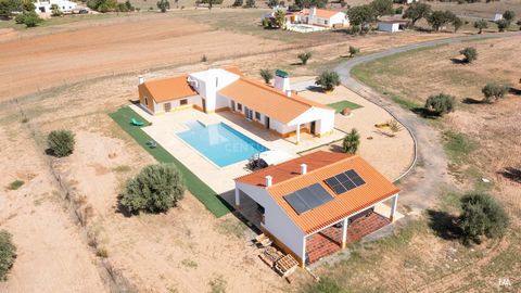 we present this charming farm, a true pearl located 11 km from Ferreira do Alentejo, connected to the main road access, 20 minutes from the A2, 1h40 from Lisbon, 28km from Beja, 1h from the Algarve, 30km from Vila Nova de Mil Fontes, 40km from Grando...