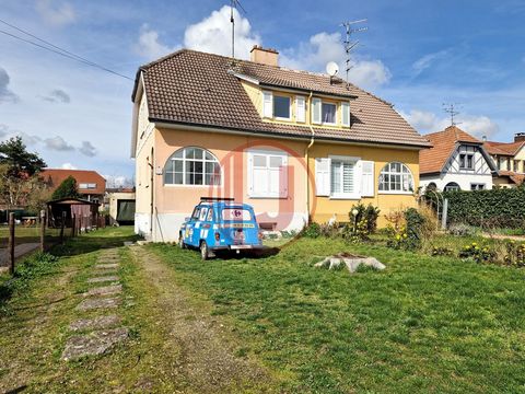 Située dans le charmant cadre de la commune de Kingersheim, cette maison, acquise en 2017 et entièrement rénovée, offre une belle opportunité pour une vie confortable dans un environnement calme et serein. Description du Bien : Localisation : 68260 -...
