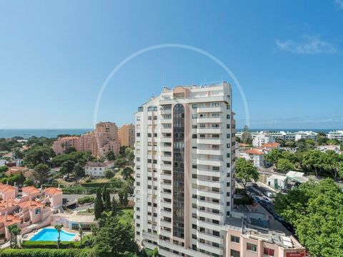 The Navegadores Building in Cascais is a well-known residential complex located in the beautiful coastal town of Cascais. This apartment offers a luxurious and comfortable living space with three bedrooms, making it ideal for those looking for a spac...