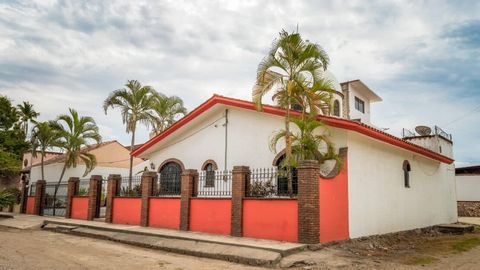 Located just a 5 minute walk from Borrego Beach in the town of San Blas Casa Carmen is a hidden gem This 2 bedroom 2 bathroom single story home is in excellent condition located in a quiet neighborhood has fully secured parking garage and AC througho...