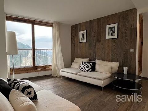 Domaine de l'Ariondaz, in high floor, beautiful 2 rooms apartment of 37,91 sq m « loi carrez », with an entrance with storage, living room opening on a corner balcony, an open kitchen, a bathroom, and a bedroom with storage. Breathtaking view, well f...