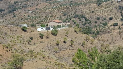 Picture life in your own mountain sanctuary, with over 20,000 square meters of land. This exceptional property is just 10 minutes from Guaro and a 30-minute drive to Marbella. Within this paradise, you'll discover two estructures, including a sp...