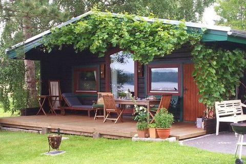 Cabaña de madera noruega: ubicación tranquila e idílica: propiedad junto al lago con zona de baño propia, bosque (9000 m²), senderismo, ciclismo, barco canadiense, pesca.