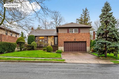 Welcome to this well-maintained, large, split level, 3 bedroom, 2.5 bath home. The 2nd level, primary bedroom has an ensuite bathroom and walk-in closet. Also on this level are two additional bedrooms and a sauna-style bathroom with a large soaking t...