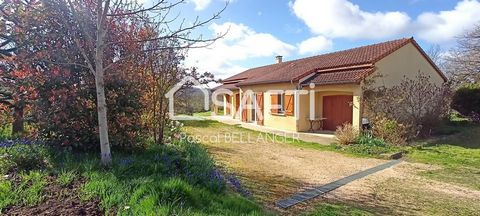 Located in Saint-Rémy-de-Blot (63440), this property benefits from a calm and pleasant environment, ideal for nature lovers. Nearby, you will find hiking trails offering picturesque views of the area. 5km away, the town also offers local shops and sc...