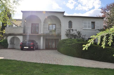 Dpt Haute Loire (43), à vendre SAINT JUST PRES BRIOUDE Maison P6 de 139 m² - Terrain 5 000 m²