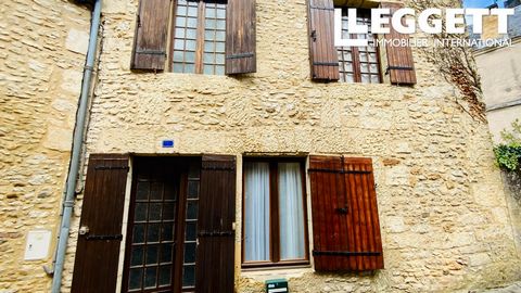A28371TYS24 - Beautifully and well presented 2 bedroom authentic stone build house in the heart of this small thriving market town in the much sought after town of Le Bugue in the black Périgord. A real gem of a house with its open plan kitchen & liv...
