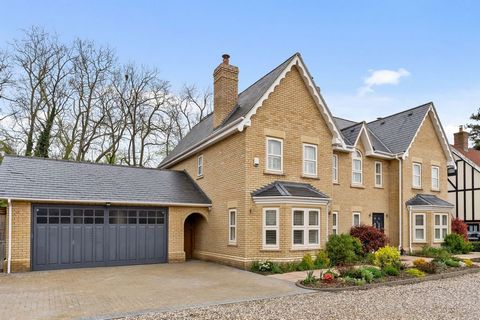 Built approximately five years ago, this stunning family residence offers approximately 2800 sq ft of living accommodation and has been finished to an extremely high standard with oak flooring to the hallway, underfloor heating to the ground floor, a...