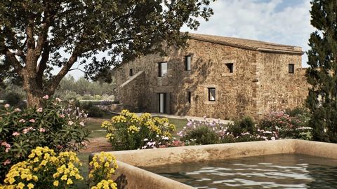 BARNES presenteert deze prachtige landelijke boerderij met renovatieprojecten. Het is gelegen in de gemeente Forallac, vlakbij Peratallada, in de regio Baix Empordà, Girona, Spanje. De boerderij heeft 650 m² bebouwd oppervlak, verdeeld over twee verd...