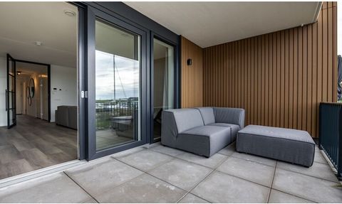 Neu in der Vermietung der Luxus-Loft-Apartments in der Résidence Marina Kamperland! Luxus und Komfort stehen in diesen geschmackvollen und modernen Loftwohnungen an erster Stelle. Die Kombination der Lage am Jachthafen, dem Veerse Meer und dem Nordse...