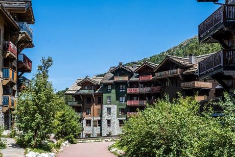 Dit conceptdorp, uniek in Europa, herbergt 8 5-sterrenresidenties om u een onvergetelijke vakantie te bieden. Met het label “Green Key” heeft de Résidence Pierre & Premium Holidays Arc 1950 The Village***** is volledig autovrij, zodat uw kinderen in ...