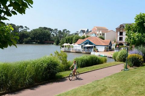 La Résidence Port Bourgenay - maeva Home est située à Talmont-Saint-Hilaire, en Vendée, à seulement 9 km des Sables-d'Olonne. C'est un véritable domaine de 90 hectares entouré d'une pinède et donnant directement sur un lac. La résidence piétonne est ...