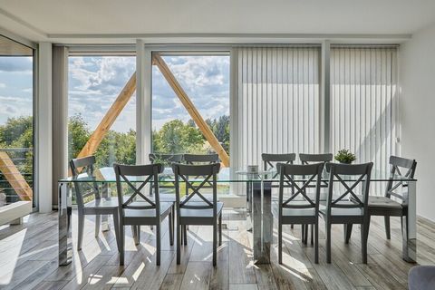 De villa in Benecko heeft 6 slaapkamers en een capaciteit voor 16 personen. Accommodatie van 350 m² smaakvol ingericht en is modern, gelegen aan de voet van de skipiste, Het heeft bergen en tuin. De accommodatie bevindt zich op 150 m van het busstati...