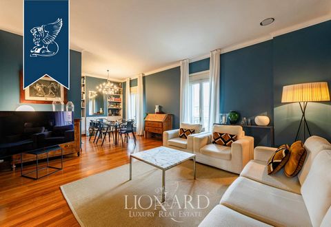 This luxurious 131-sqm apartment for sale is located in Milan's Porta Monforte area, near Palestro and Porta Venezia. The property sits behind Via Vivaio, close to Villa Necchi Campiglio, and offers easy access to Piazza San Babila, the Cathedra...