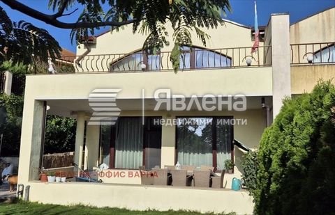 Furnished and equipped house with three bedrooms and a spacious living room, located in Manastirski Rid area, 500 meters away from the main road Golden Sands-Varna. The property has a built-up area of 130 sq.m., a total area of 344 sq.m., and is dist...