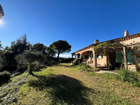 Safti Immobilier Prestige invites you to come and discover this sumptuous property located in the heart of the Provencal countryside, offering a privileged and peaceful setting. On a plot of 7424 m² entirely wooded, this 350 m² habitable residence st...