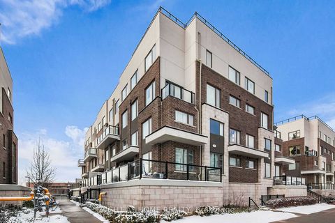 Ground level townhome in the heart of Pickering. This unit screams pride of ownership. Thoughtfully laid out with tasteful upgrades. Livingroom showcases professionally installed custom entertainment unit millwork with large added coat closet. Walk o...