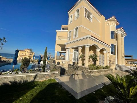 Luxe villa met zeezicht te koop in Jamaran, Sahl Hasheesh Top locatie: - Gelegen in de exclusieve Jamaran Villas-gemeenschap in Sahl Hasheesh - Tweede rij vanaf het strand met een verhoogd, panoramisch uitzicht op zee - Genesteld op een hoek van de s...