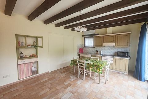 Escape to this lovely apartment situated in a picturesque farmhouse, an oasis of peace in the rolling green hills of Marche. Just a 30-minute drive from the stunning sandy beaches of the Adriatic, this retreat offers the ideal blend of relaxation and...