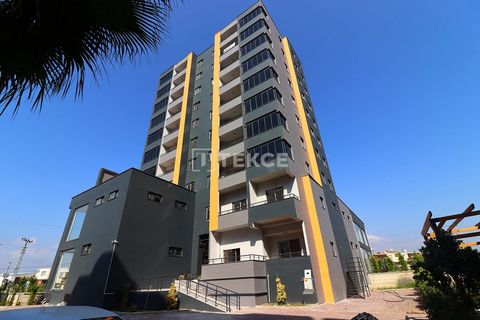 Nieuwbouwappartementen in een Complex aan het Strand in Mersin Tece Deze stijlvolle appartementen bevinden zich op loopafstand van de zee in Mersin, Tece. Mersin heeft het hele jaar door zonneschijn, prachtige stranden en een jonge bevolking, wat bel...