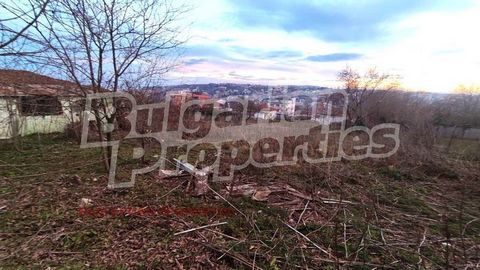 For more information, call us at: ... or 052 813 703 and quote the reference number of the property: Vna 86477. Responsible broker: Juliana Kurteva We offer for sale a regulated plot of land located in the prestigious Greek neighborhood of the town o...