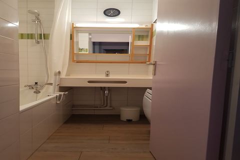 Deze gezellige studio van 23 m² is perfect voor maximaal drie gasten en biedt een lichte en uitnodigende ruimte aan de voet van de skipiste met prachtig uitzicht op de bergen. De studio beschikt over een comfortabel slaapgedeelte en een praktische in...