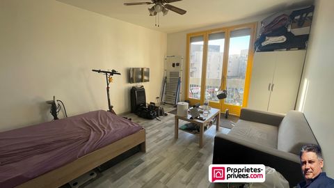 Saint Priest (69800), appartement T4 de 83.40 M² de surface utile et de 76.83 M² Carrez au 2 éme étages d'une résidence fermée. Comprenant 1 cuisine équipée donnant sur un balcon ,1 séjour lumineux, 3 chambres avec placard , 1 salle d'eau et un WC sé...