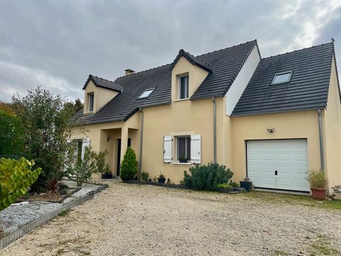 Pavillon 130 m², trois chambres Garage, terrasse,