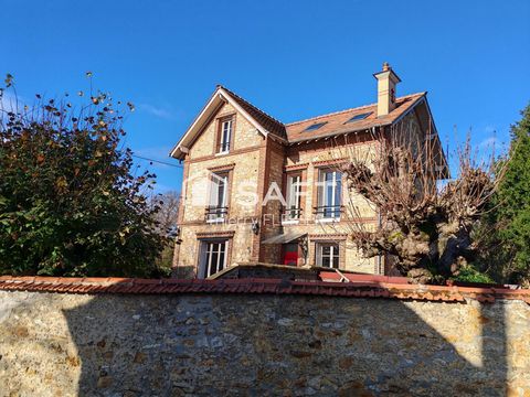 Belle maison en meulière à Bessancourt – 4 chambres – 112 m² – Grand terrain – Proche gare & écoles